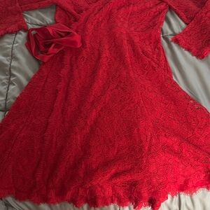 NWT DVF JULITA WRAP DRESS RED LACQUER LACE SZ 12